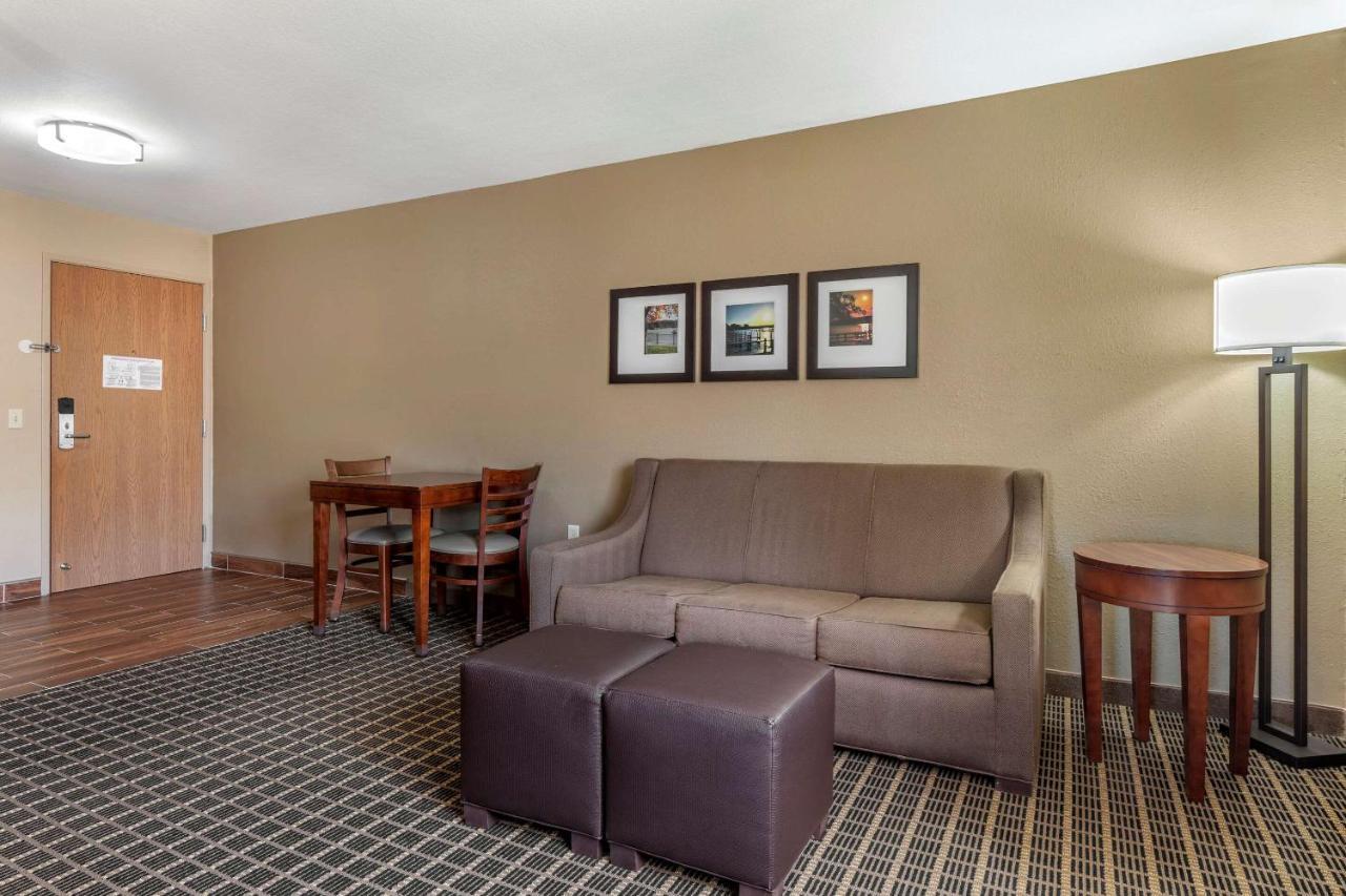 Comfort Suites Delavan - Lake Geneva Area Luaran gambar