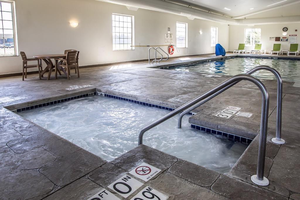 Comfort Suites Delavan - Lake Geneva Area Luaran gambar