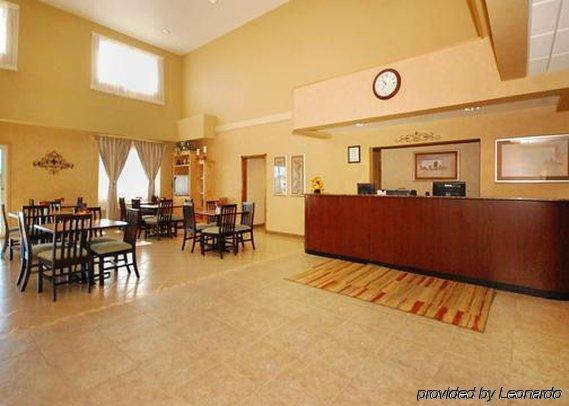 Comfort Suites Delavan - Lake Geneva Area Dalaman gambar